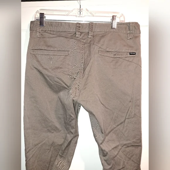 Volcom pants - Picture 4 of 12